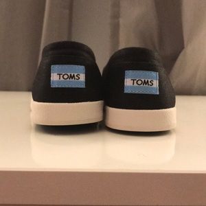 Black Toms
